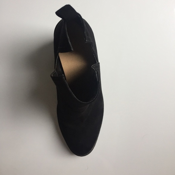 Anckle Cutout Booties - Picture 4 of 5